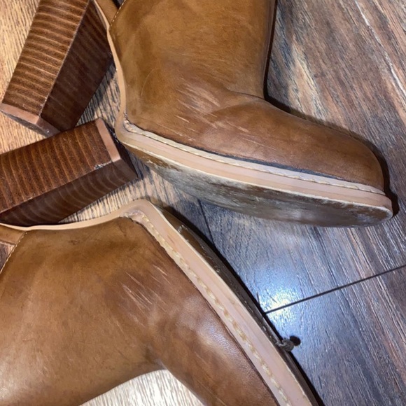 Chinese Laundry Brown Booties with Open Heel - Picture 4 of 4